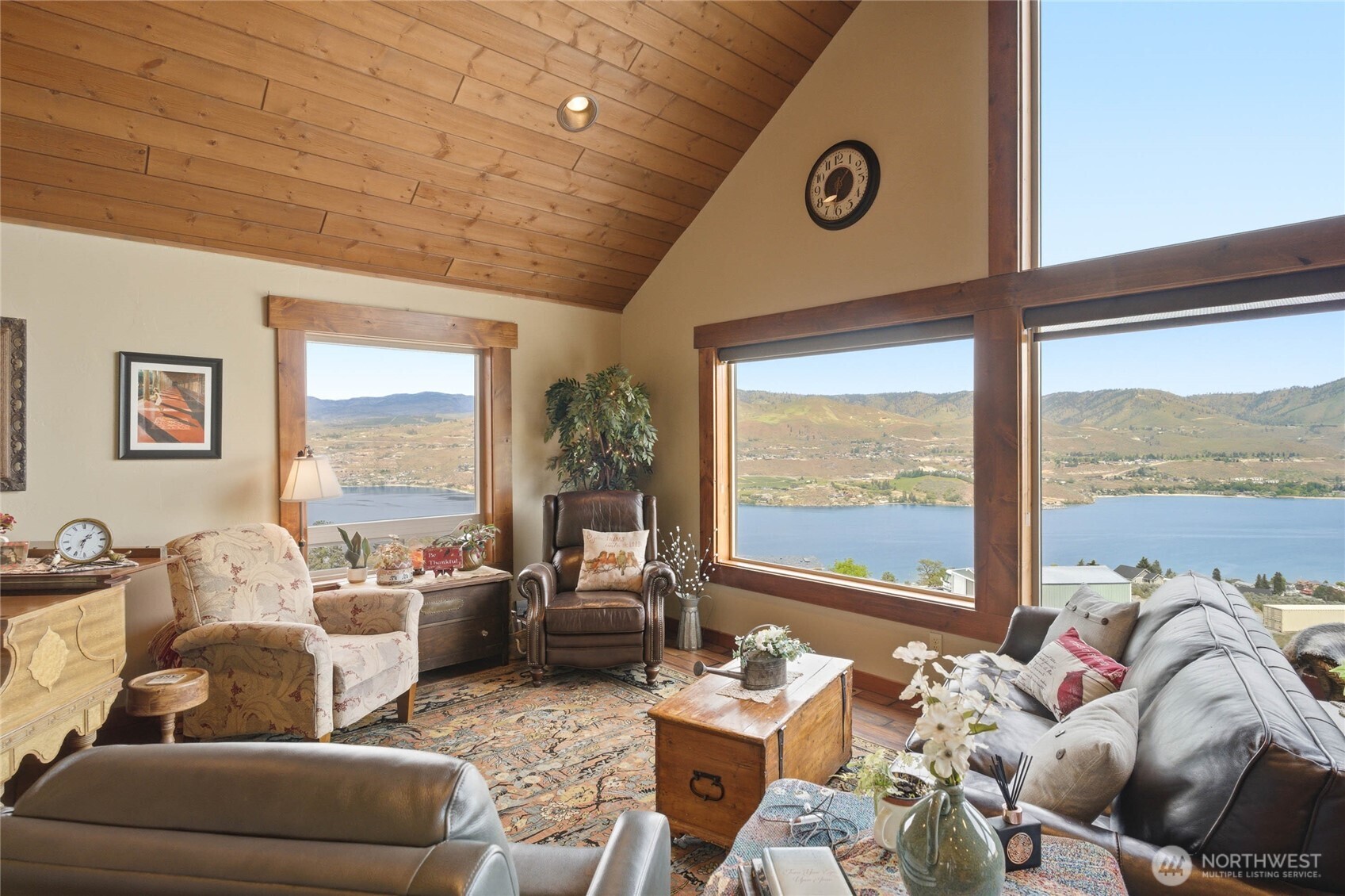 240 Little Butte Ranch Road Chelan, WA 98816 - Photo 7 of 39