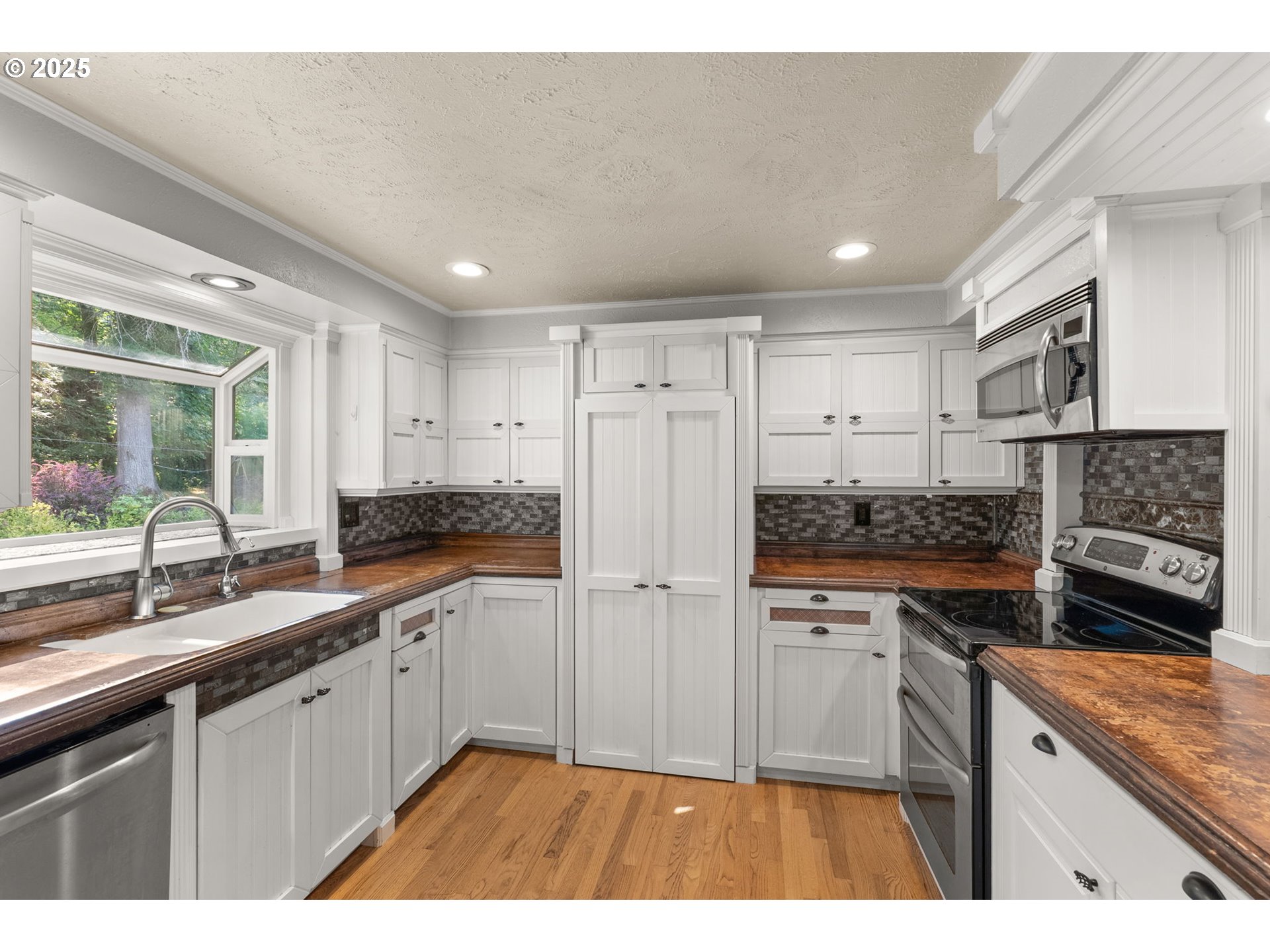 124 Alpha Drive Longview, WA 98632 - Photo 9 of 35