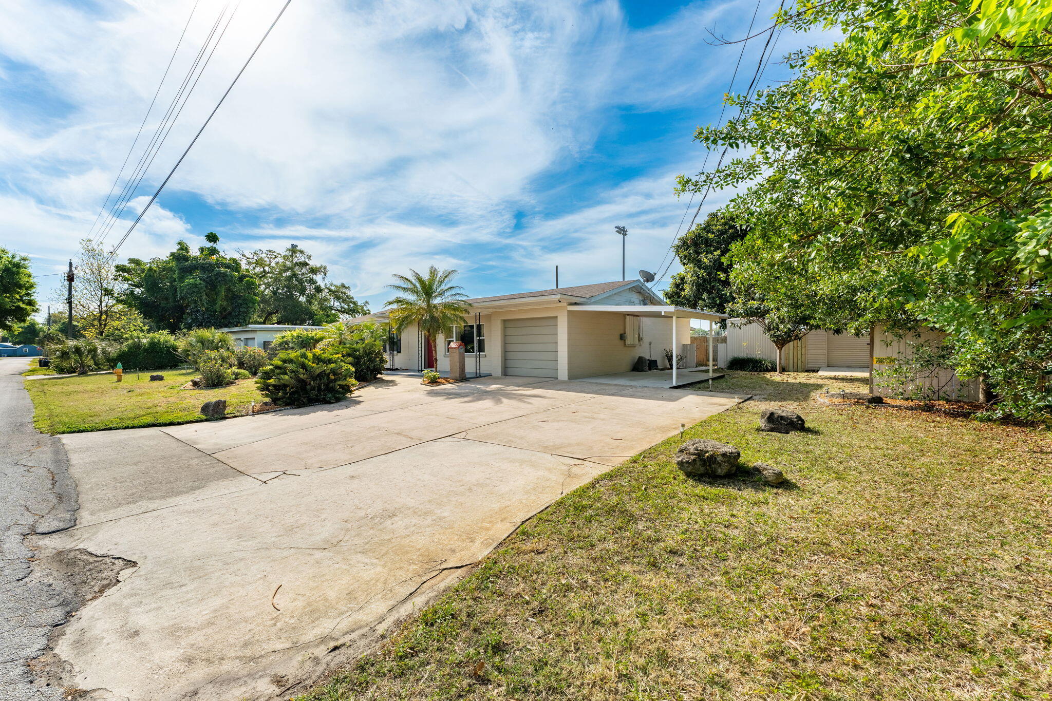 113 Dudley Drive Rockledge, FL 32955 - Photo 4 of 38 1 Car Garage/Carport