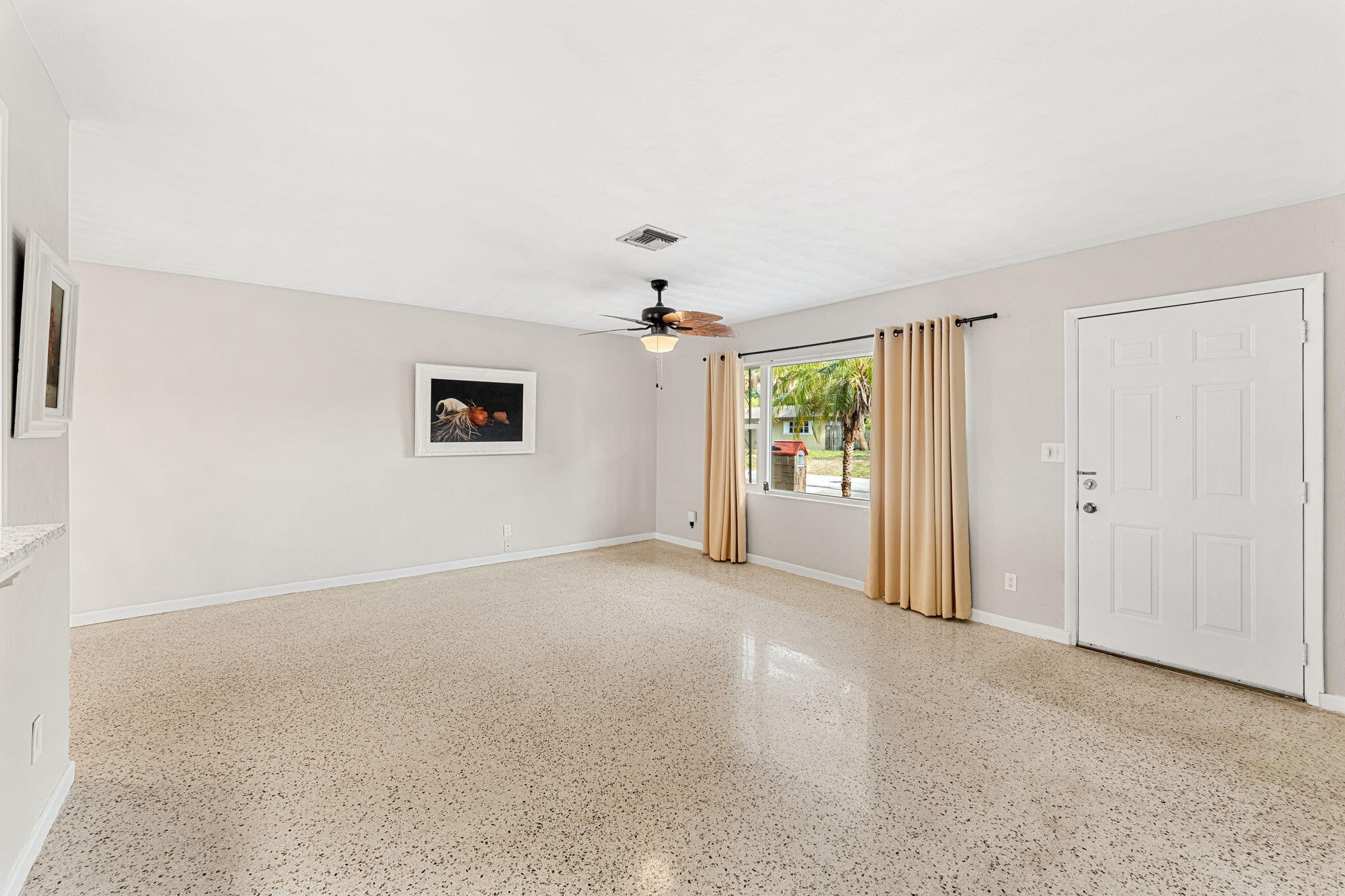 113 Dudley Drive Rockledge, FL 32955 - Photo 9 of 38 Living Room
