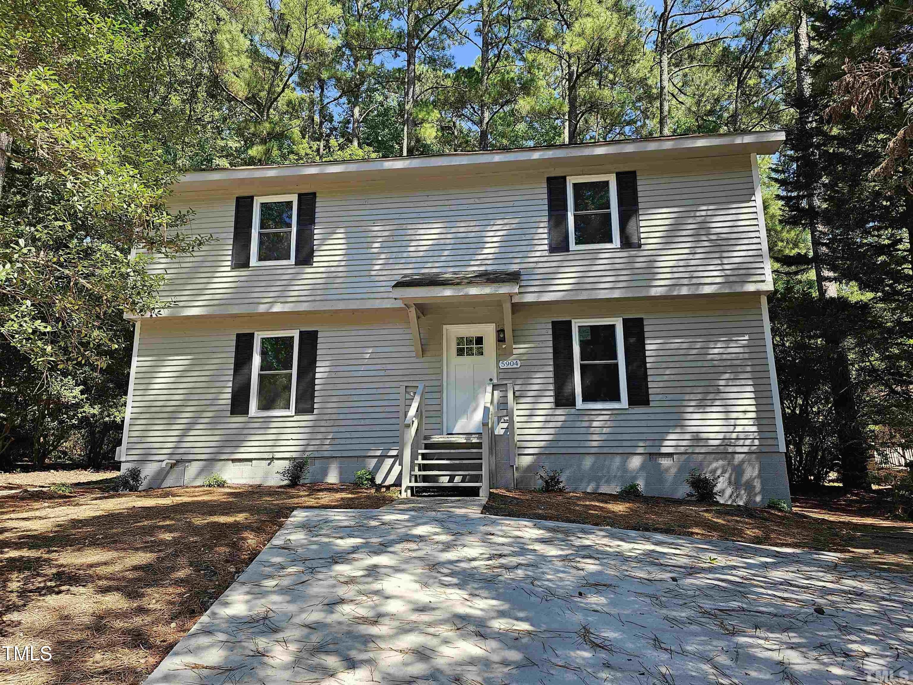 5906 Applewood Lane Raleigh, NC 27609 - Photo 1 of 14 2531040