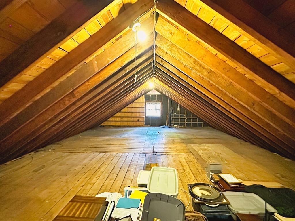 24 Locust Road Methuen, MA 01844 - Photo 31 of 36
