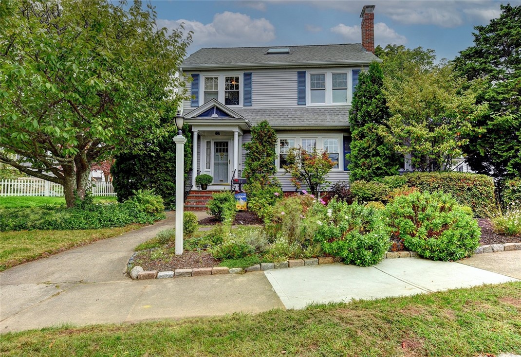 93 Lyndon Road Cranston, RI 02905 - Photo 1 of 47 Gallery Image 1
