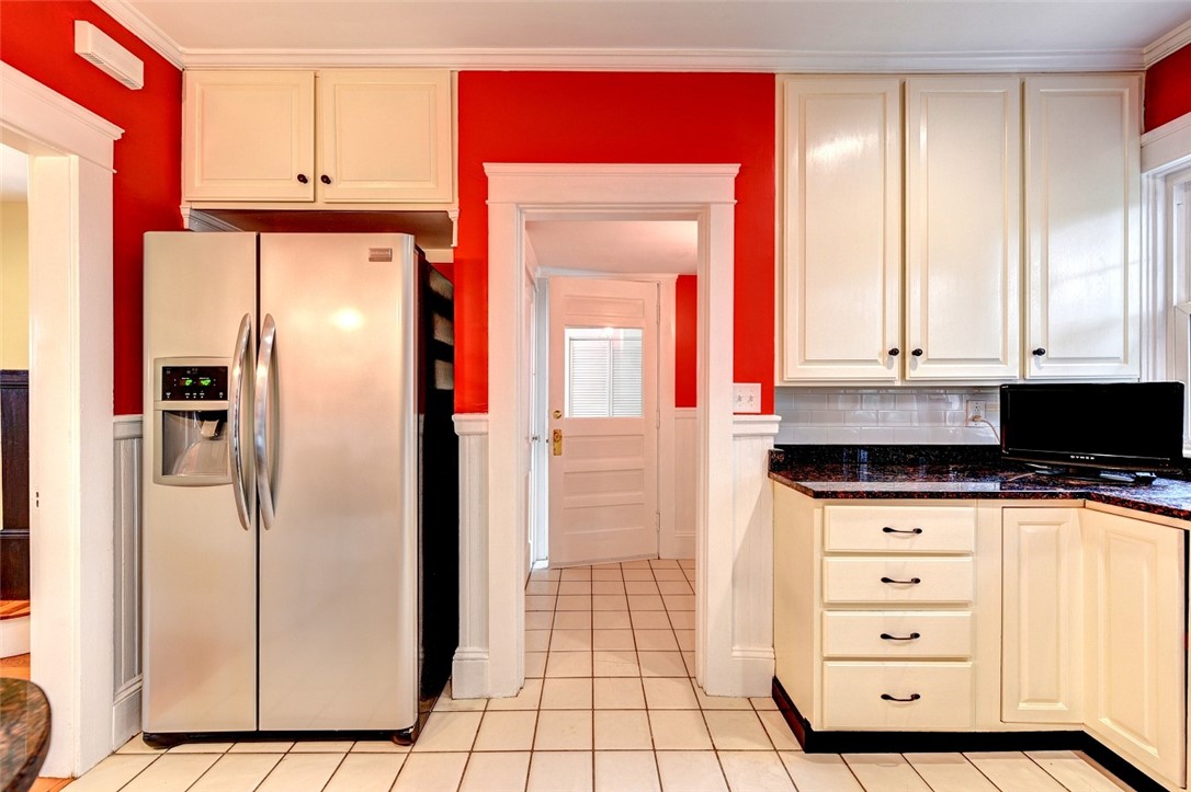 93 Lyndon Road Cranston, RI 02905 - Photo 22 of 47 Gallery Image 22