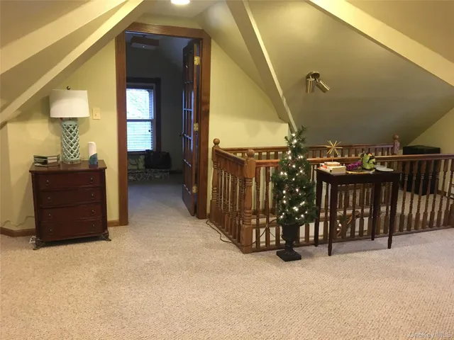 $2,900 | 33 Irma Avenue, Port Washington, NY 11050