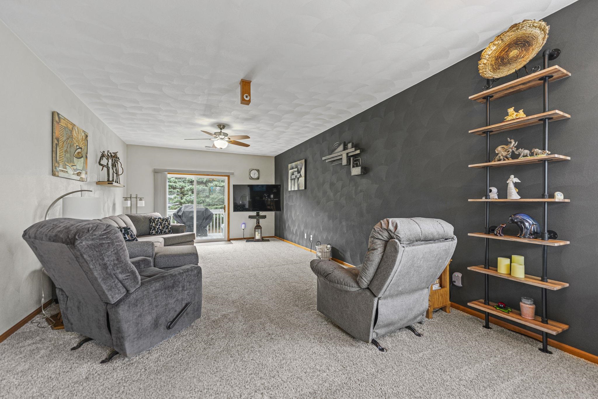 10138 Monarch Road, Unit 3 Roscoe, IL 61073 - Photo 3 of 18 Gallery Image 3