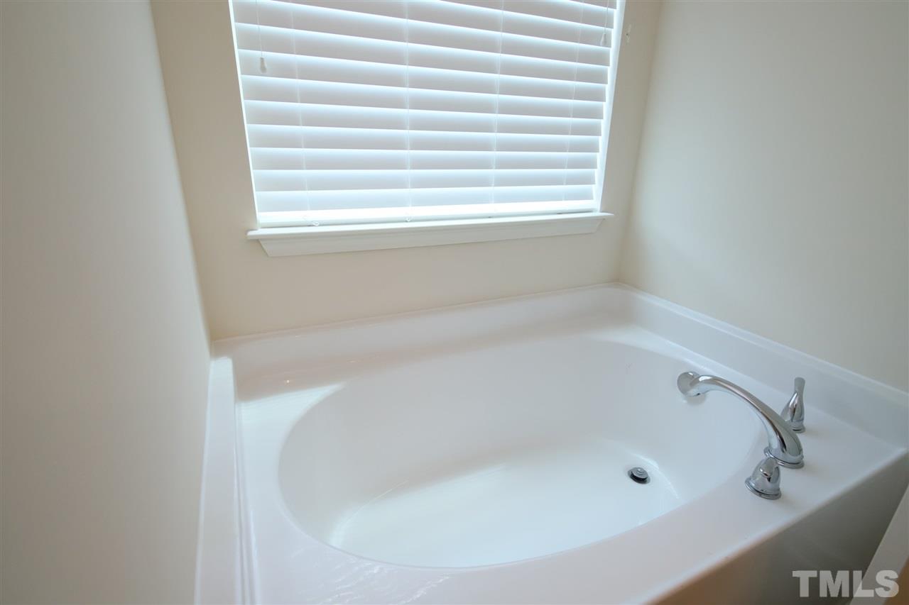 255 West Waycliff Road Henderson, NC 27537 - Photo 16 of 30 Gallery Image 16