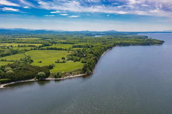 $10,900,000 | 581 Whalley Road, Charlotte, VT 05445