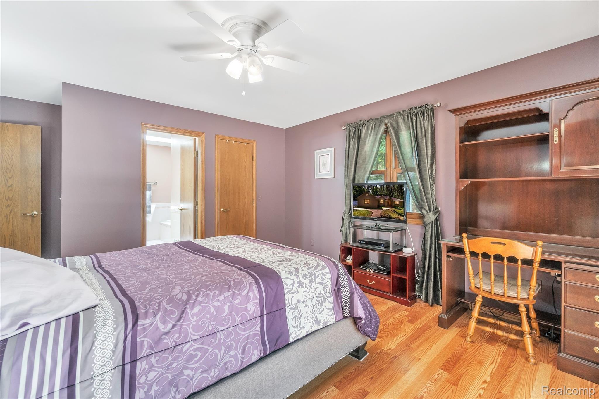1387 Wind River Road Milford, MI 48381 - Photo 21 of 60 23-1387 Wind River Rd-WindowStill-R.jpg