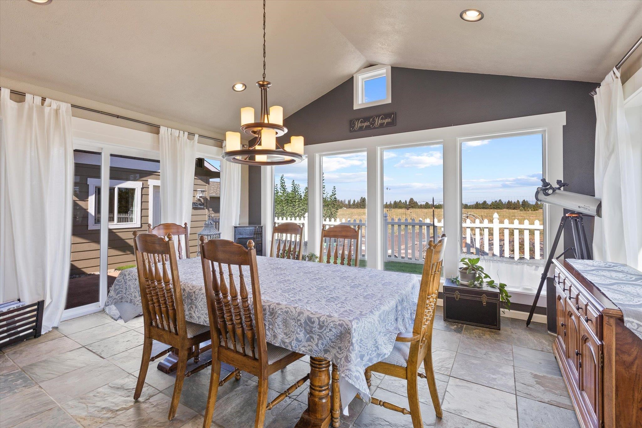 5505 South Dorset Road Spokane, WA 99224 - Photo 8 of 39