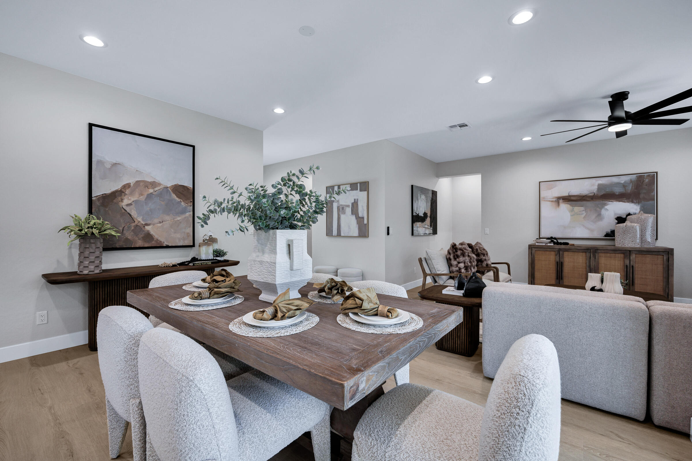 1105 East Frontier Street Payson, AZ 85541 - Photo 9 of 26 a view of a dining room with furniture