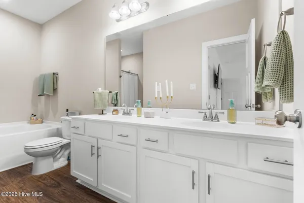 $2,100 | 306 East Theriault Court, Jacksonville, NC 28540