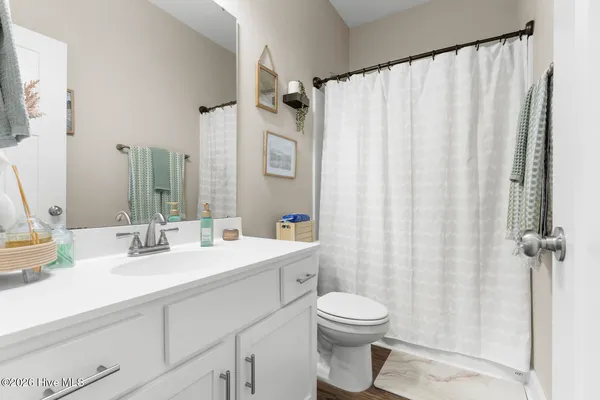 $2,100 | 306 East Theriault Court, Jacksonville, NC 28540