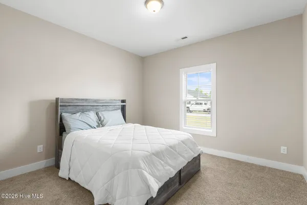 $2,100 | 306 East Theriault Court, Jacksonville, NC 28540