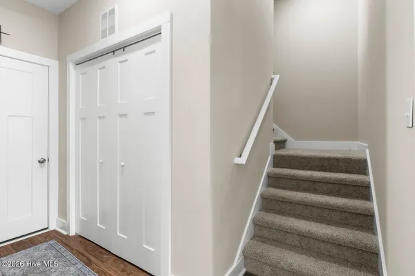 $2,100 | 306 East Theriault Court, Jacksonville, NC 28540