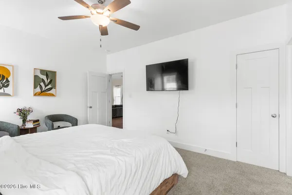 $2,100 | 306 East Theriault Court, Jacksonville, NC 28540