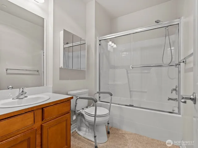 $419,000 | 20028 15th Avenue Northeast, Unit 105, Shoreline, WA 98155