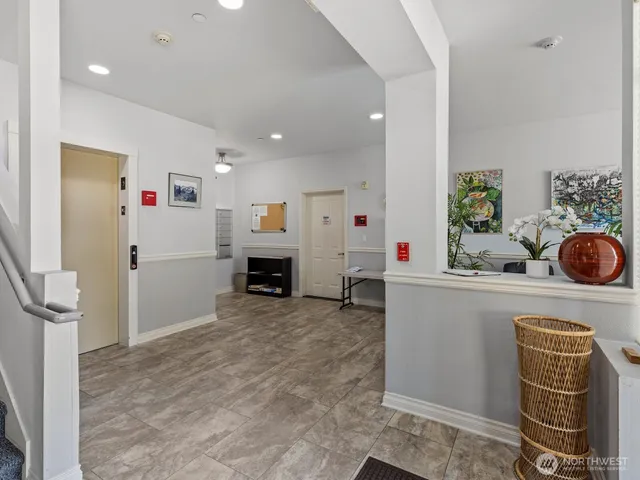 $419,000 | 20028 15th Avenue Northeast, Unit 105, Shoreline, WA 98155