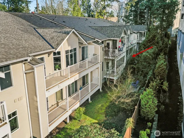 $419,000 | 20028 15th Avenue Northeast, Unit 105, Shoreline, WA 98155