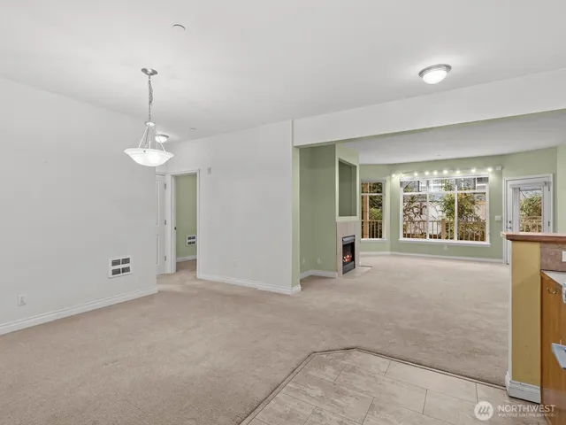 $419,000 | 20028 15th Avenue Northeast, Unit 105, Shoreline, WA 98155