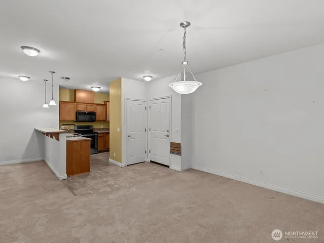 $419,000 | 20028 15th Avenue Northeast, Unit 105, Shoreline, WA 98155