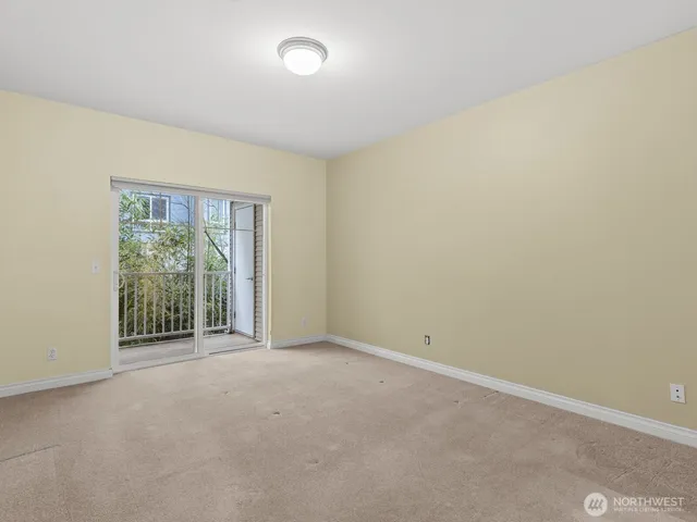 $419,000 | 20028 15th Avenue Northeast, Unit 105, Shoreline, WA 98155