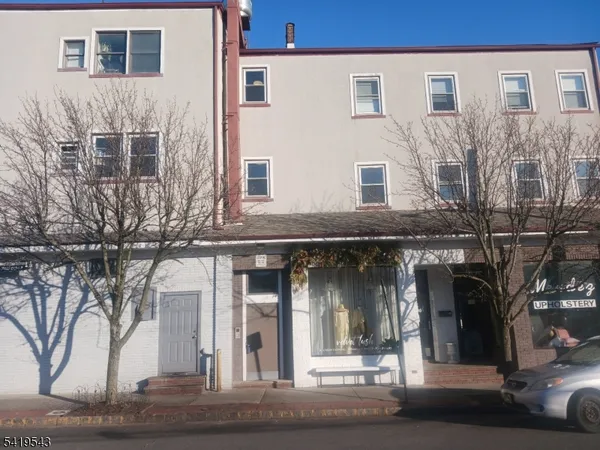 $2,000 | 83 North Willow Street, Unit 2C, Montclair, NJ 07042