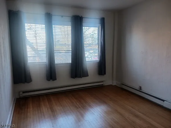 $2,000 | 83 North Willow Street, Unit 2C, Montclair, NJ 07042