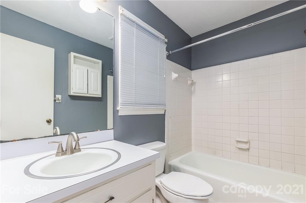 7609 Davis Road Mint Hill, NC 28227 - Photo 4 of 17 Gallery Image 4