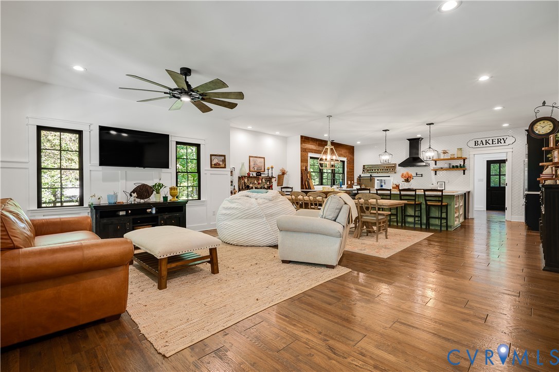 6306 Hickory Road Petersburg, VA 23803 - Photo 6 of 32