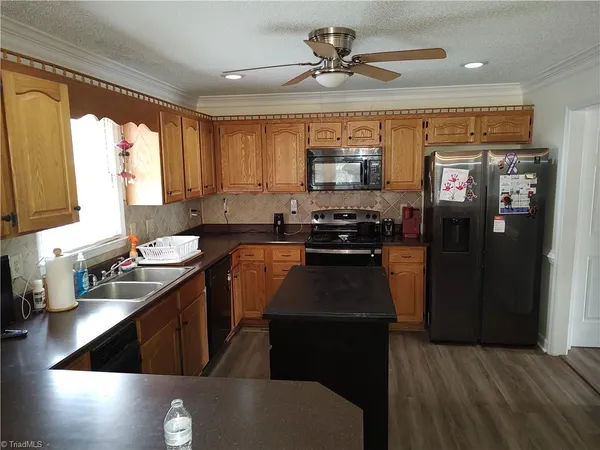 $409,000 | 6004 Stone Bluff Drive, Clemmons, NC 27012