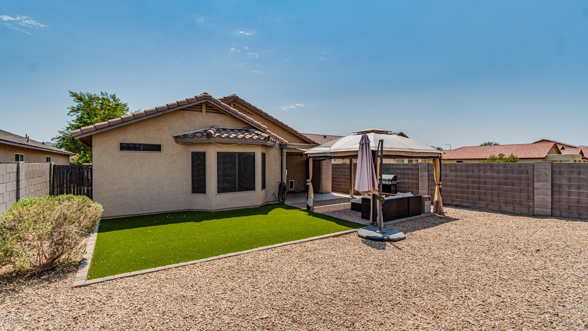 2802 West Grenadine Road Phoenix, AZ 85041 - Photo 5 of 30 2802 W Grenadine Rd-28