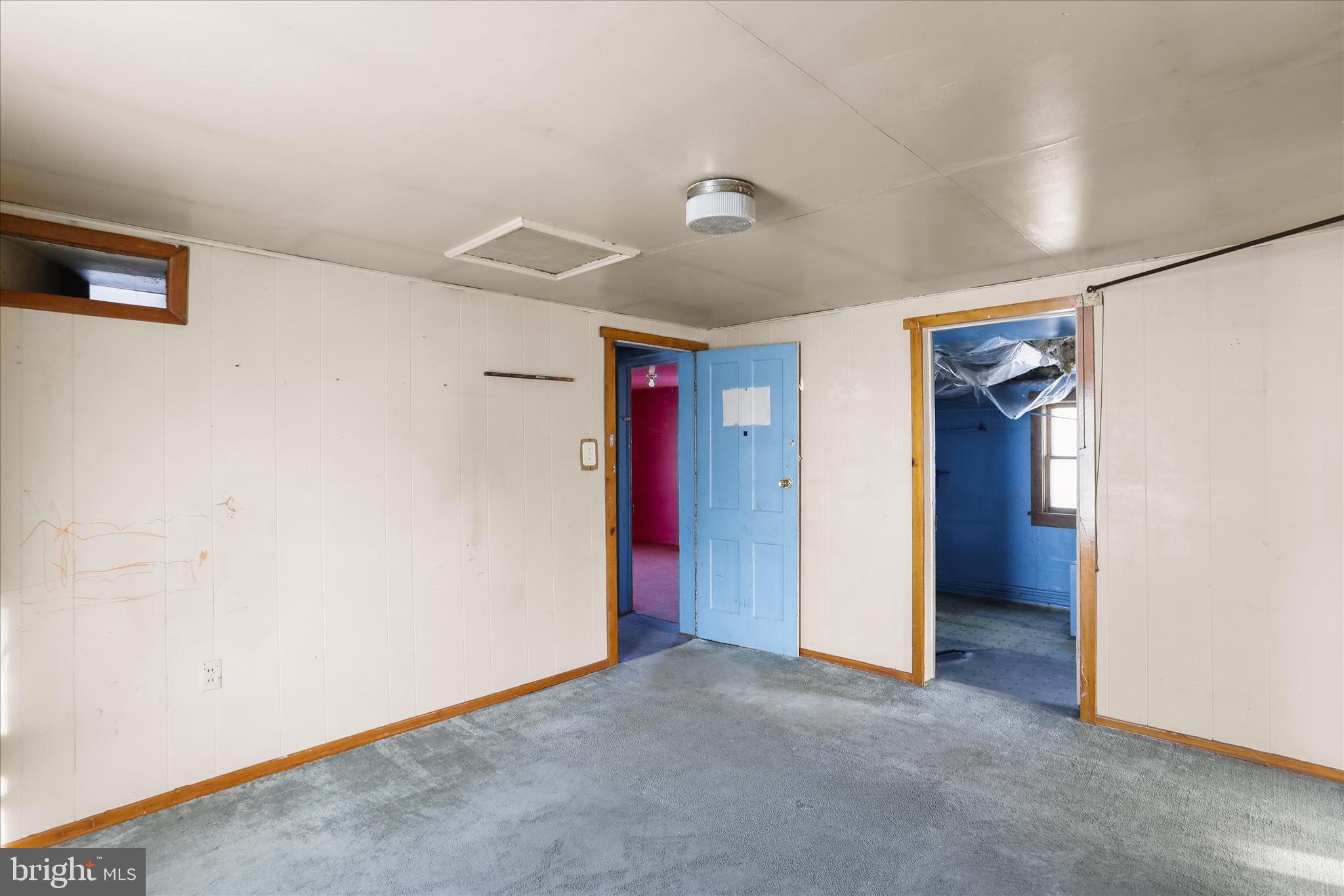 47 D Street Keyser, WV 26726 - Photo 22 of 30 an empty room with closet and a ceiling fan