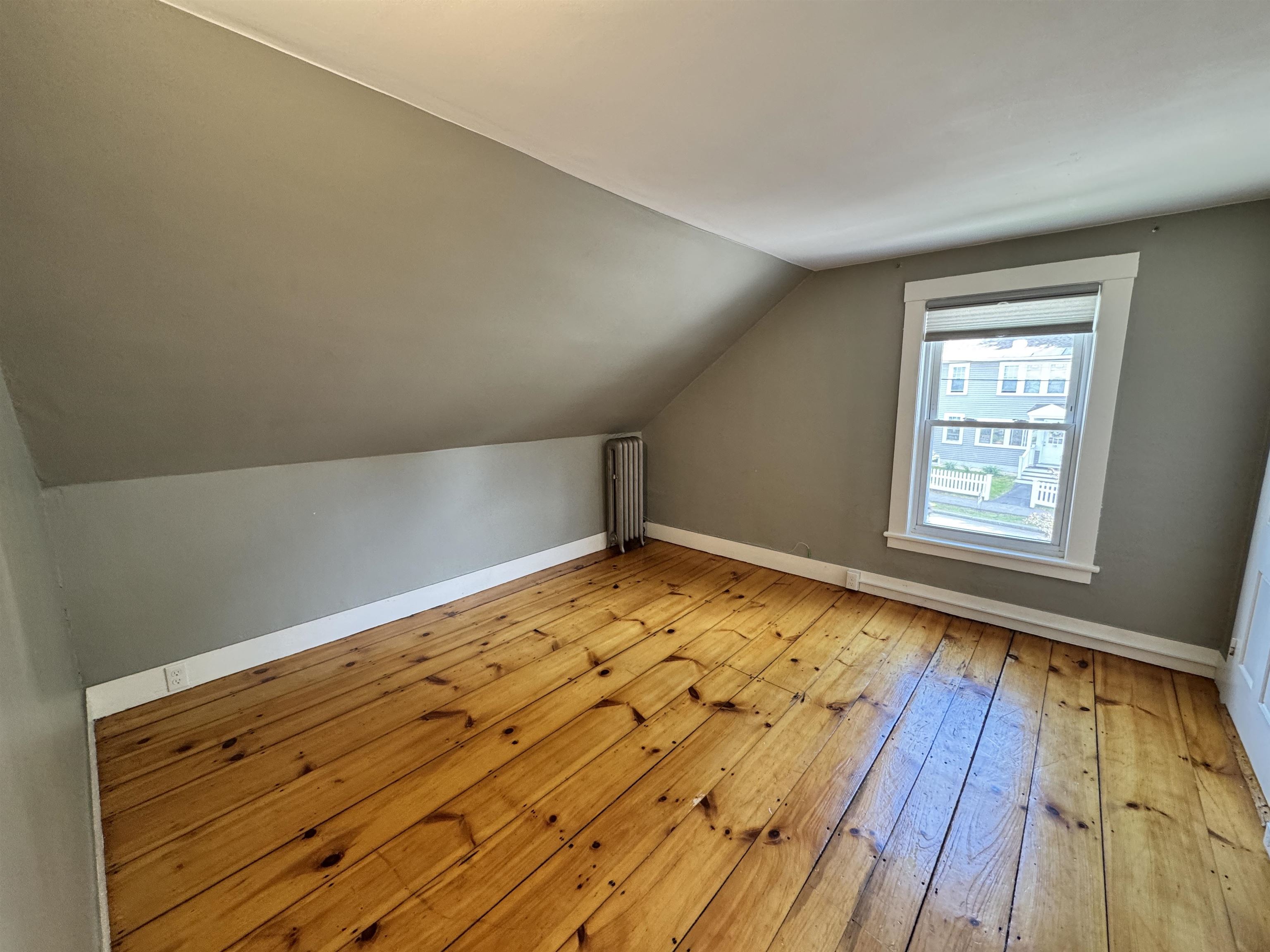 90 Centre Street Concord, NH 03301 - Photo 23 of 33