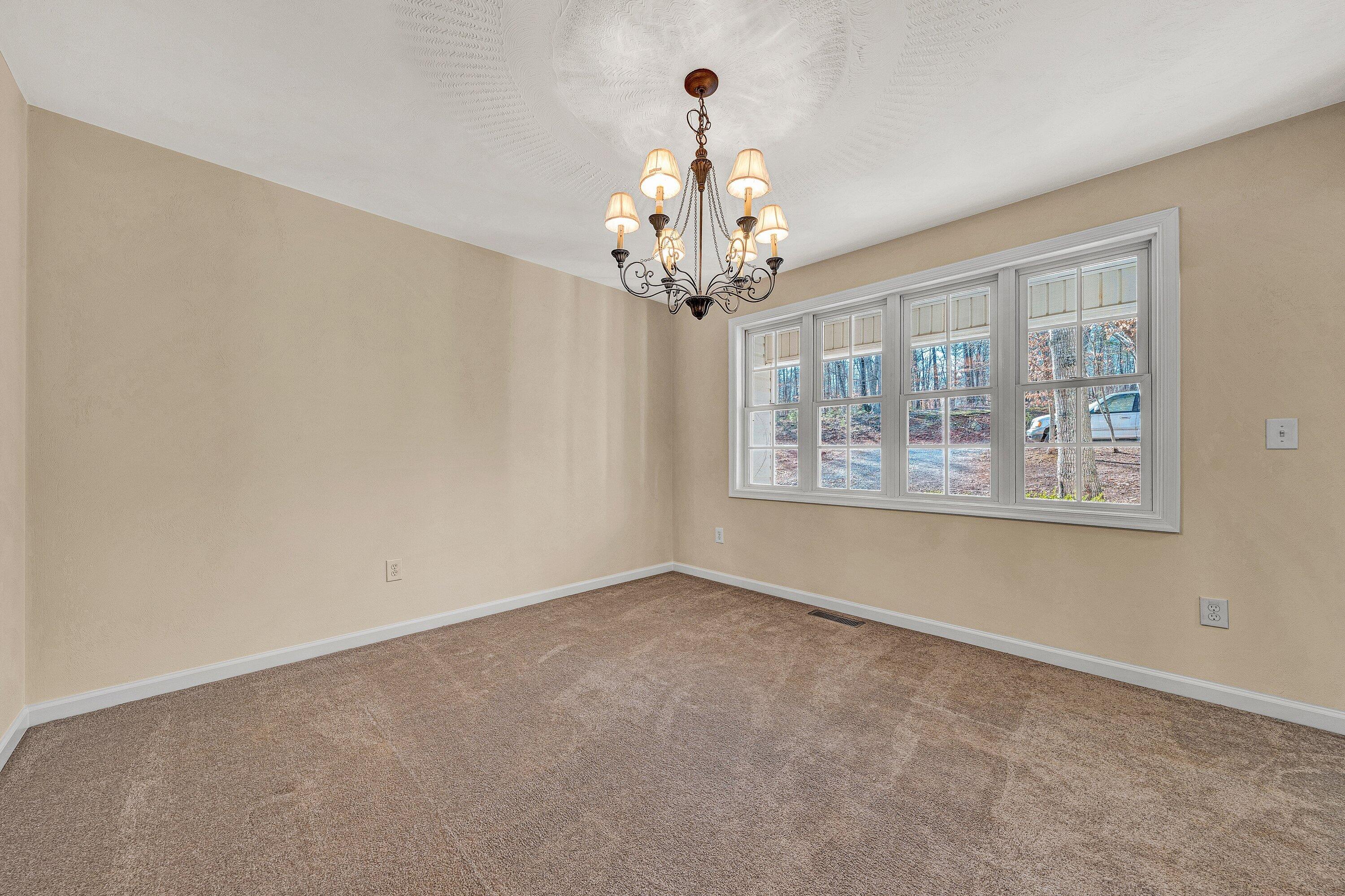 810 Gap Bridge Road Moneta, VA 24121 - Photo 14 of 50 810 Gap Bridge Dining Room