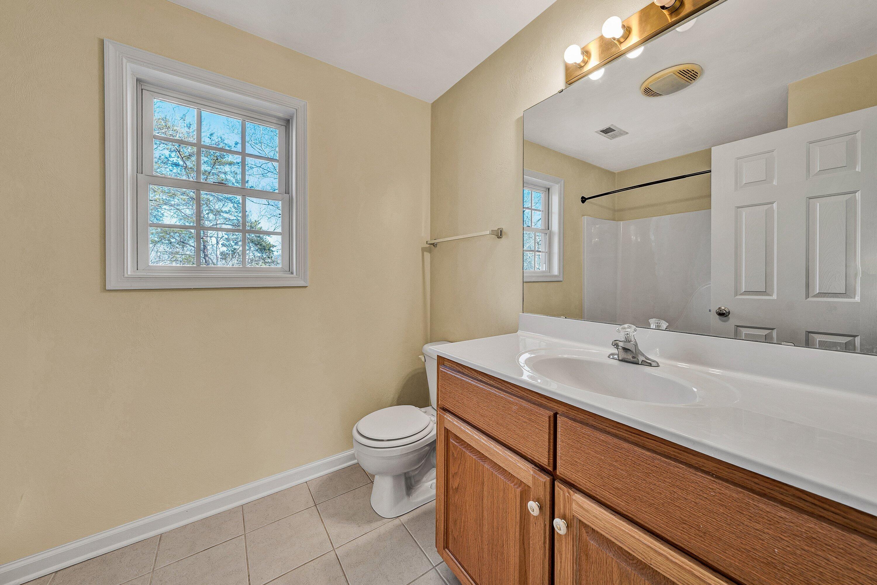 810 Gap Bridge Road Moneta, VA 24121 - Photo 20 of 50 810 Gap Bridge Hall bath