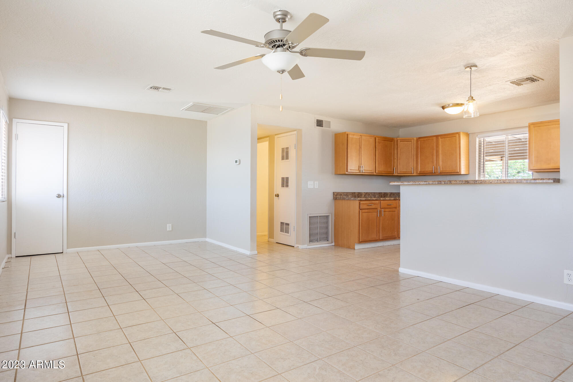 521 North Stanfield Road Stanfield, AZ 85172 - Photo 6 of 23 Living Room View 2