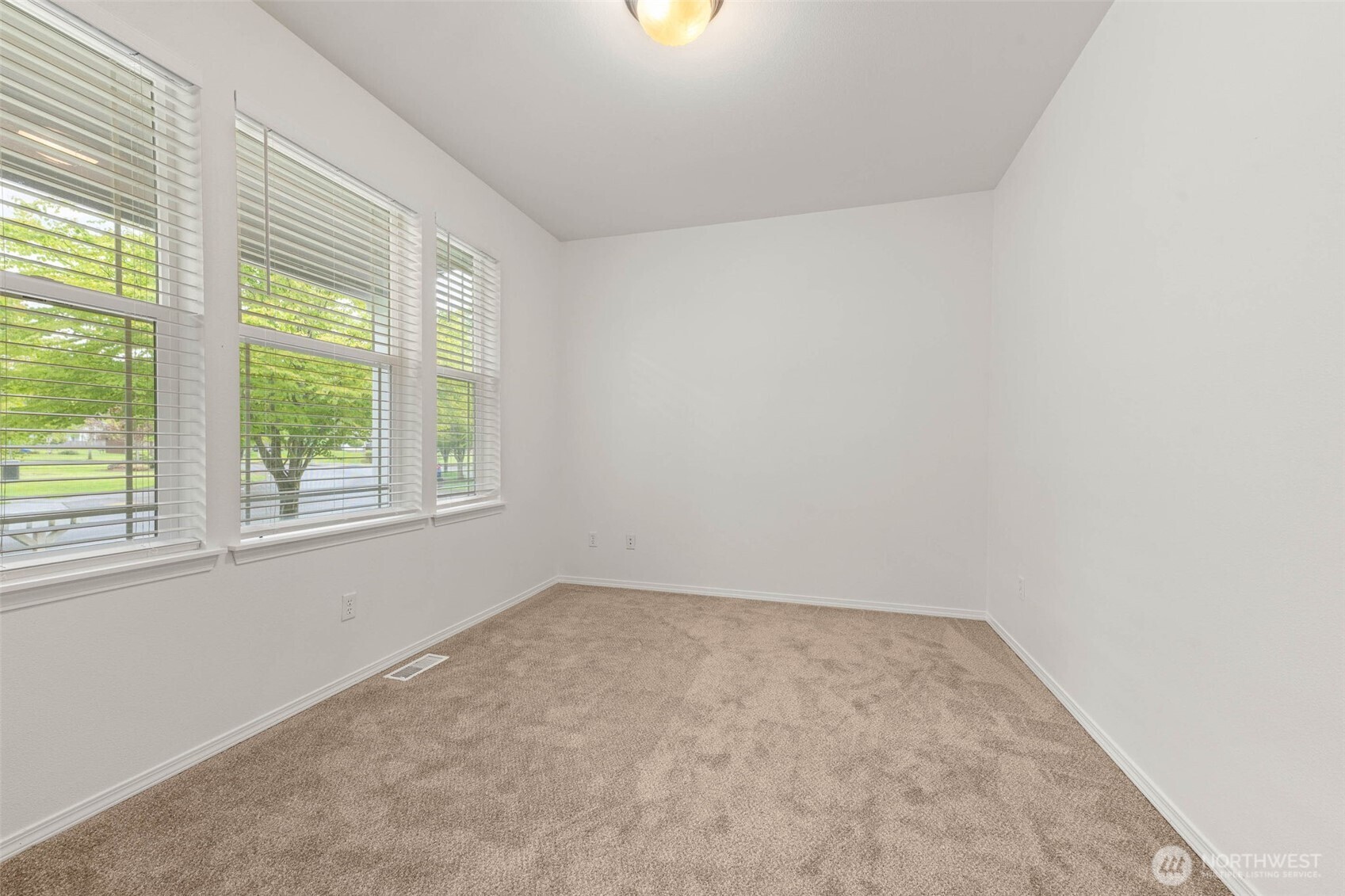 202 Hawk Avenue Southwest Orting, WA 98360 - Photo 16 of 33