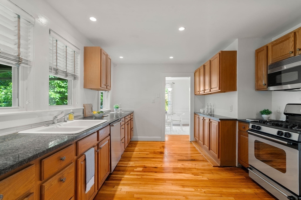 10 Creeley Road, Unit 10 Belmont, MA 02478 - Photo 11 of 19