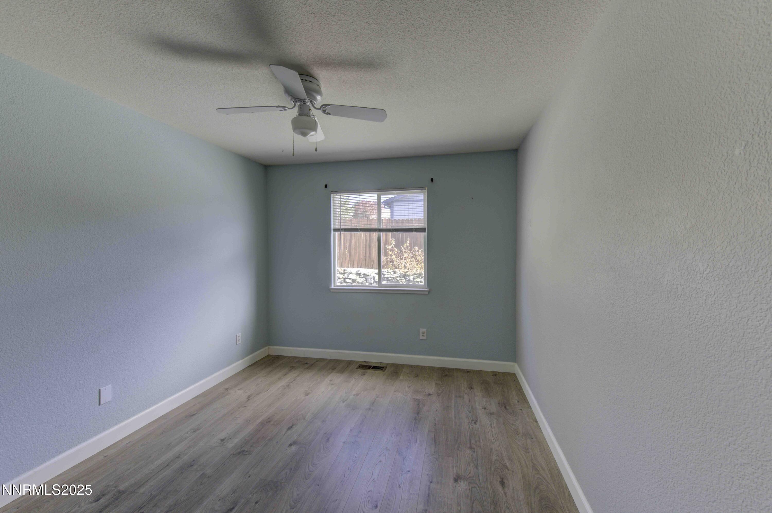 5559 Cornflower Court Sun Valley, NV 89433 - Photo 15 of 22 Cornflower interiors (14 of 21)