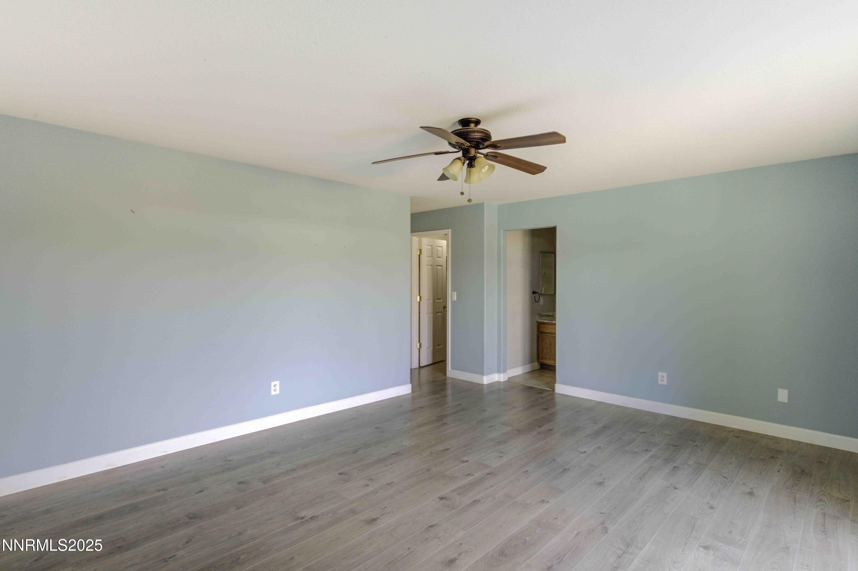 5559 Cornflower Court Sun Valley, NV 89433 - Photo 19 of 22 Cornflower interiors (18 of 21)