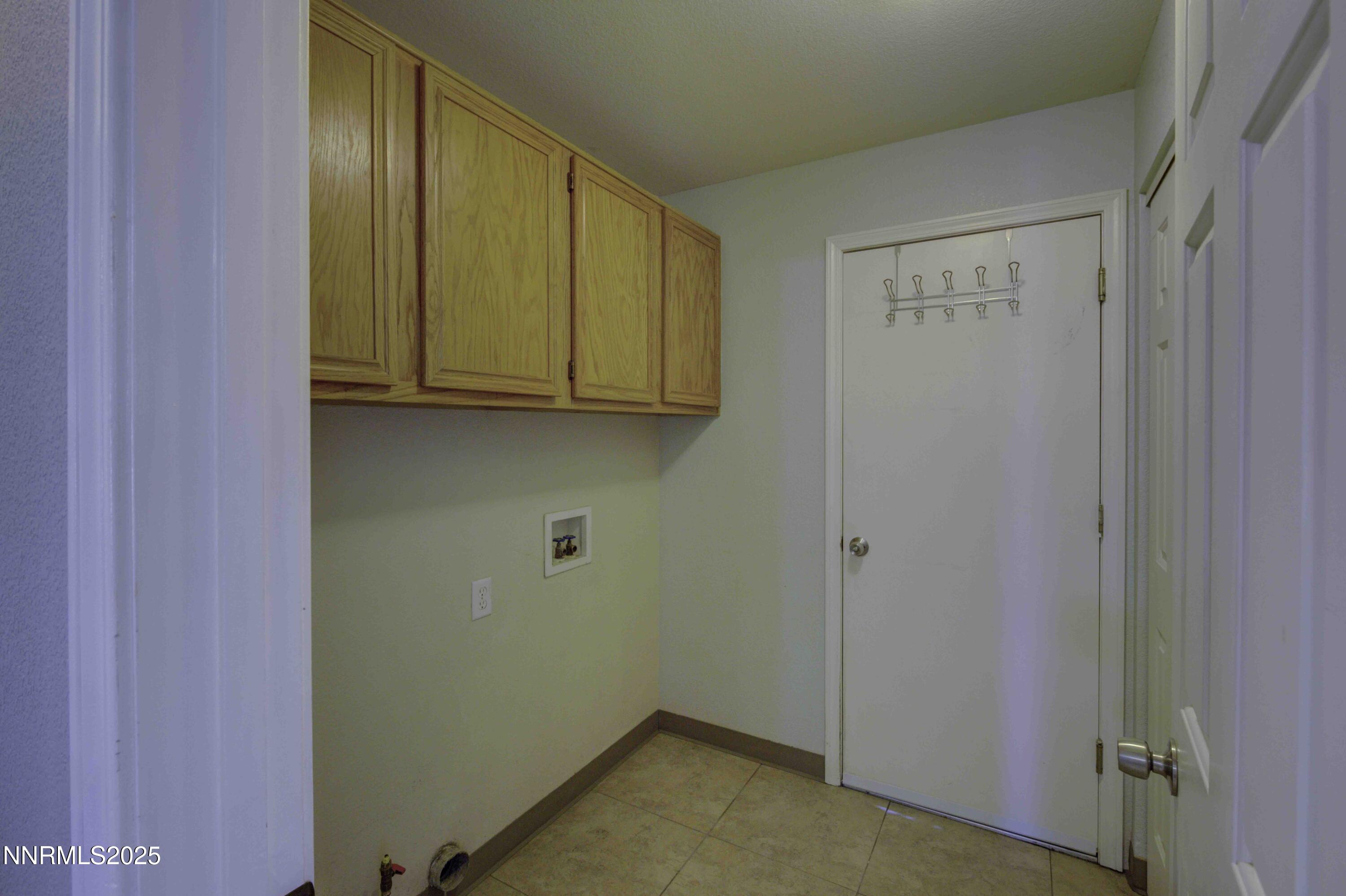 5559 Cornflower Court Sun Valley, NV 89433 - Photo 10 of 22 Cornflower interiors (9 of 21)