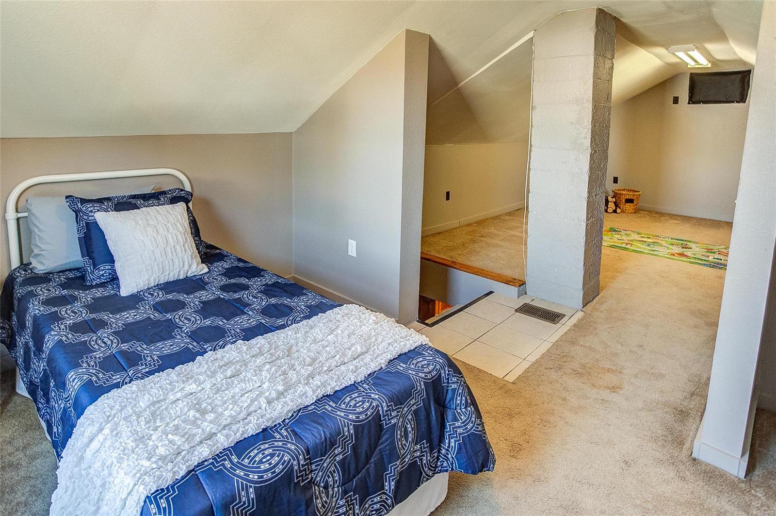6000 Boyd Street Godfrey, IL 62035 - Photo 23 of 25 Gallery Image 23