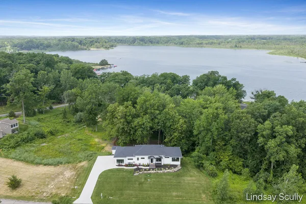 $775,000 | 9465 Wabasis Pointe Drive Northeast, Greenville, MI 48838