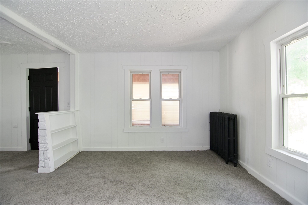 19 Greene Place Springfield, MA 01109 - Photo 14 of 36 an empty room with windows