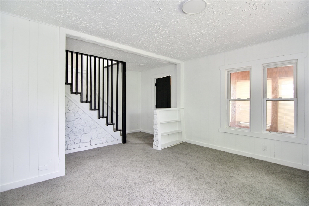 19 Greene Place Springfield, MA 01109 - Photo 18 of 36 an entryway of a room with windows