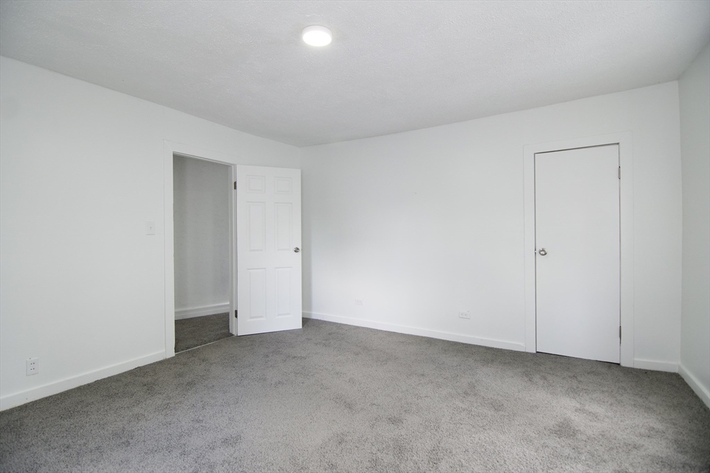 19 Greene Place Springfield, MA 01109 - Photo 31 of 36 a view of an empty room