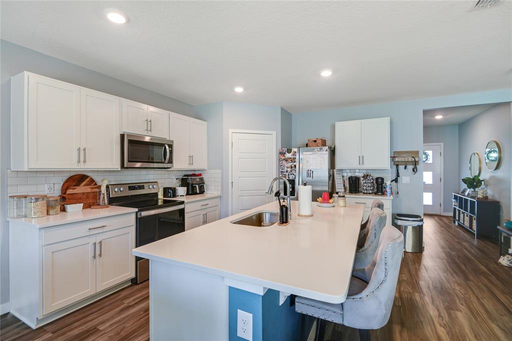 296 Talisi Loop St. Cloud, FL 34771 - Photo 6 of 28