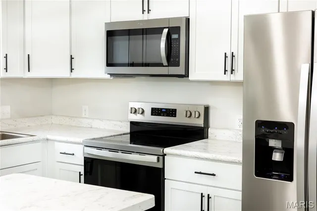 $279,900 | 24401 Trolley Lane, St. Robert, MO 65584