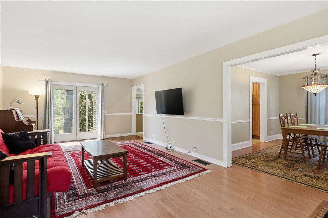 451 Ridge Road Webster, NY 14580 - Photo 7 of 42